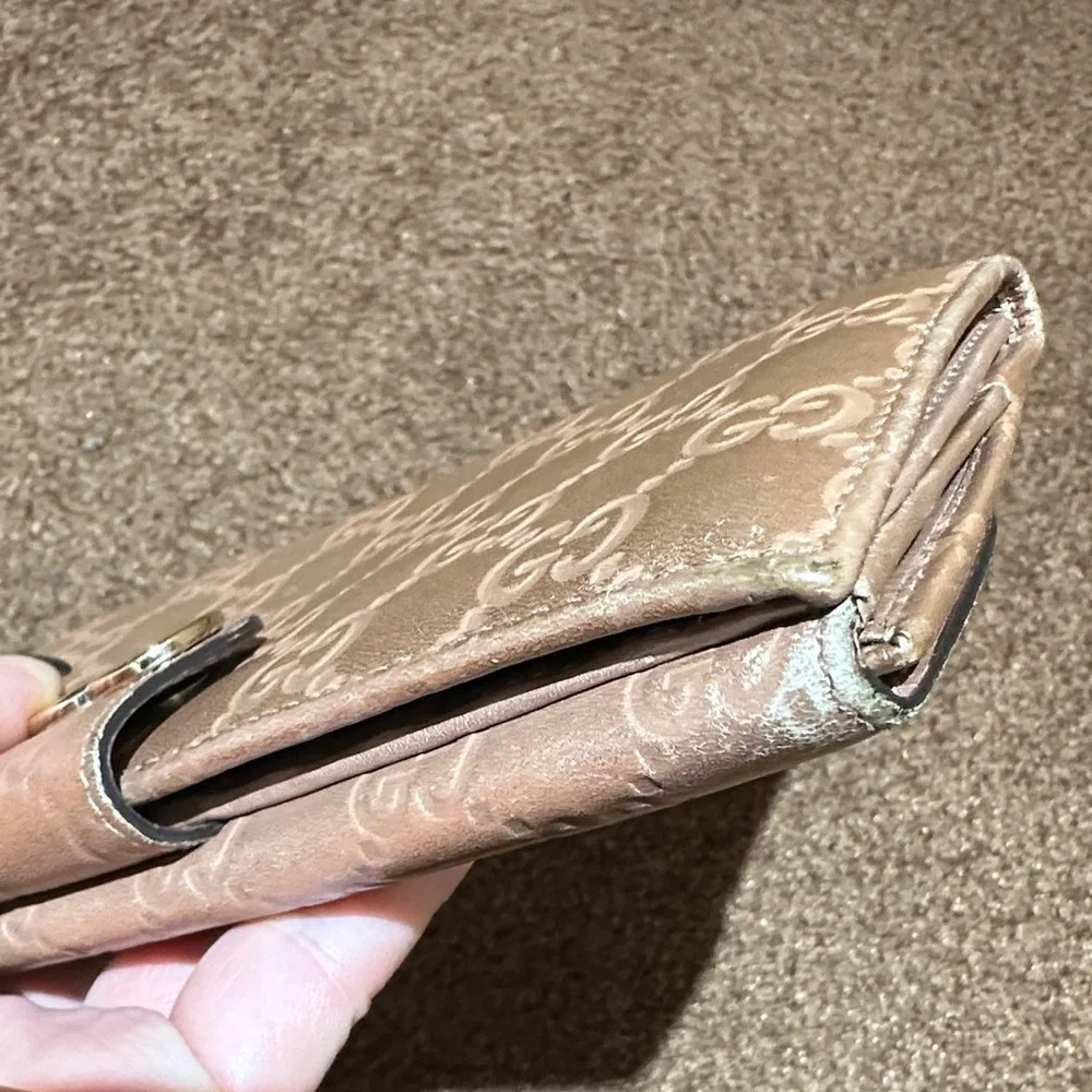 Gucci Guccisima Peach Leather Wallet with enameled Heart Gold Detail - Picture 10 of 17